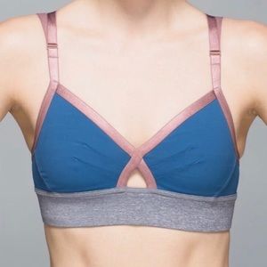 New Lululemon If You’re Lucky yoga  Bra size 4